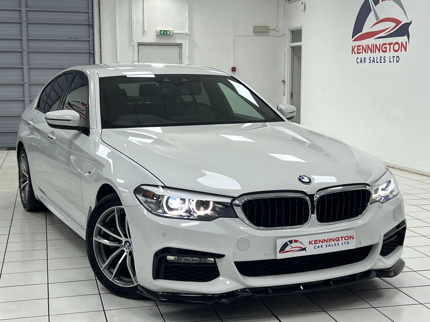 Used BMW 5 Series 2017 for sale - 76898231: Photo 1