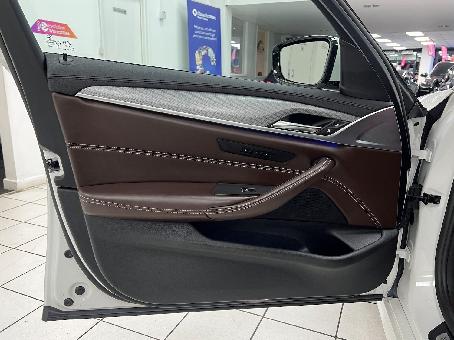 Used BMW 5 Series 2017 for sale - 76898231: Photo 37