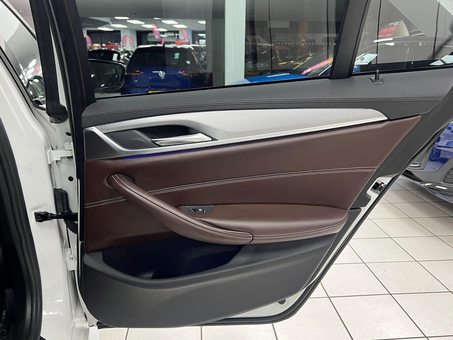 Used BMW 5 Series 2017 for sale - 76898231: Photo 39