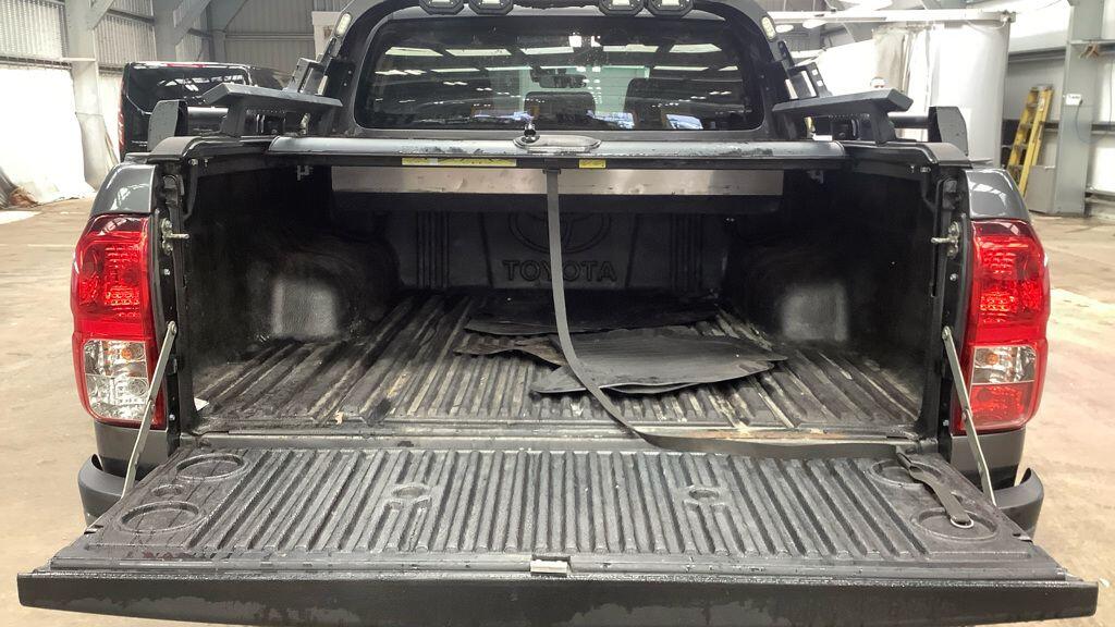 Used Toyota Hilux 2019 for sale - 77625352: Photo 17