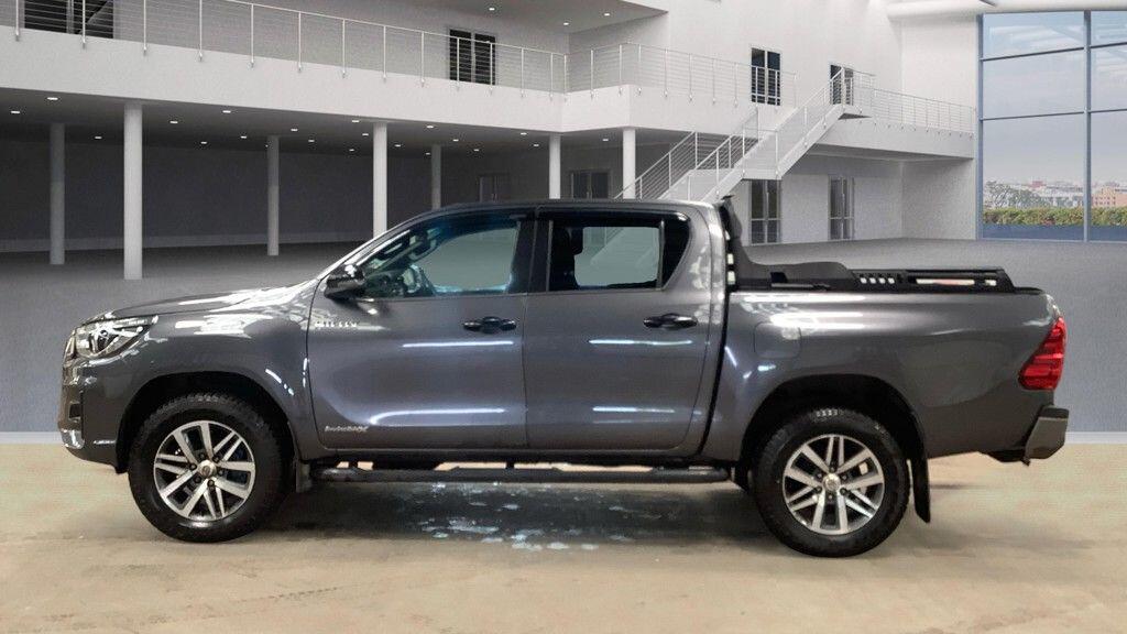 Used Toyota Hilux 2019 for sale - 77625352: Photo 5