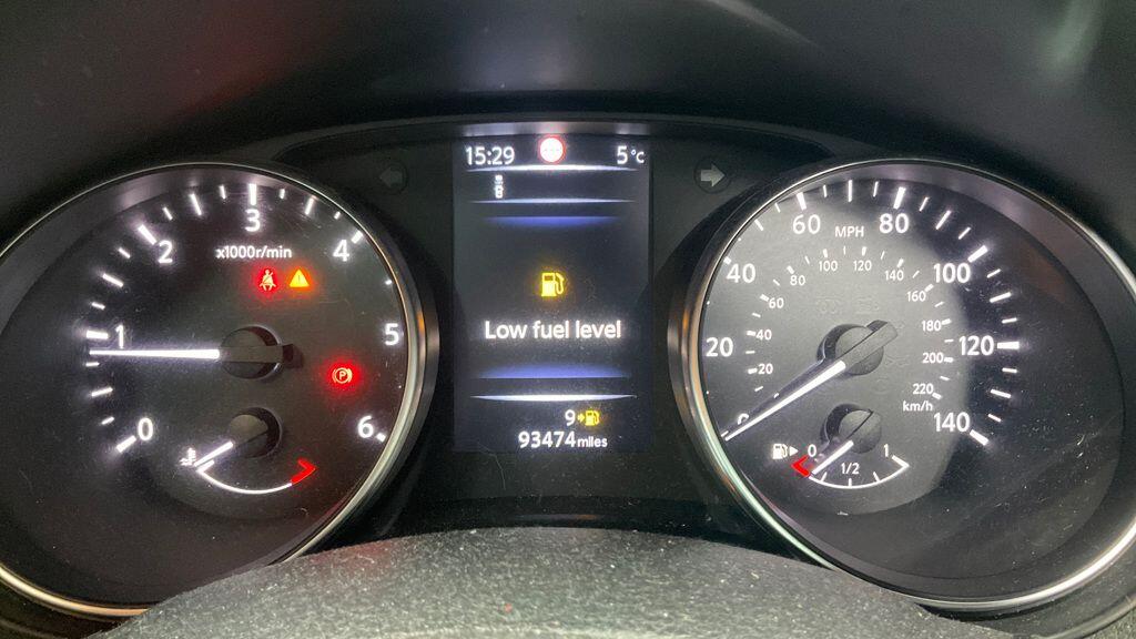 Used Nissan Qashqai 2017 for sale - 77387685: Photo 19