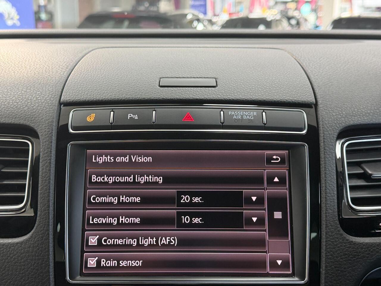 Used Volkswagen Touareg 2017 for sale - 77743881: Photo 54