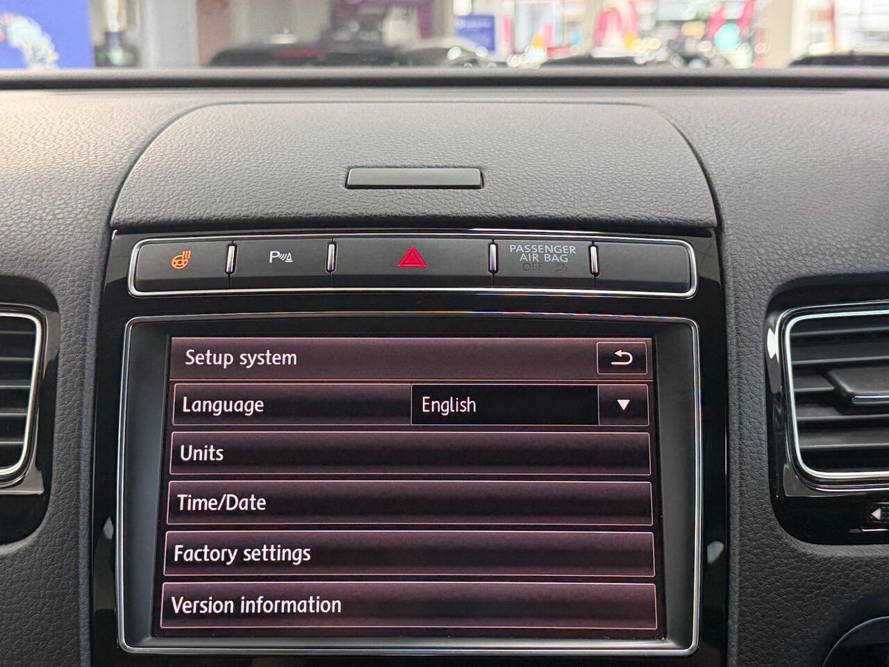 Used Volkswagen Touareg 2017 for sale - 77743881: Photo 57