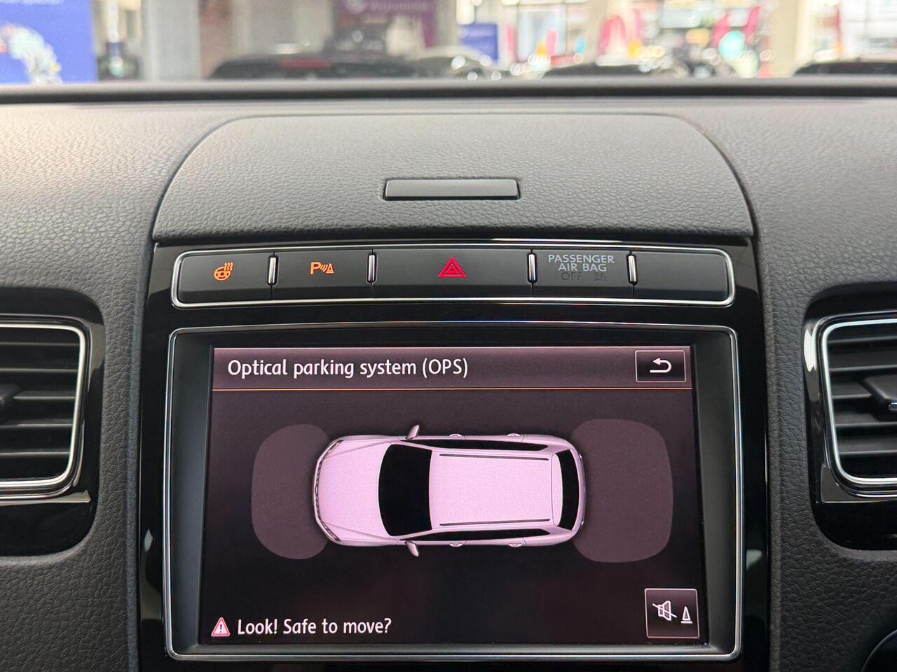 Used Volkswagen Touareg 2017 for sale - 77743881: Photo 58