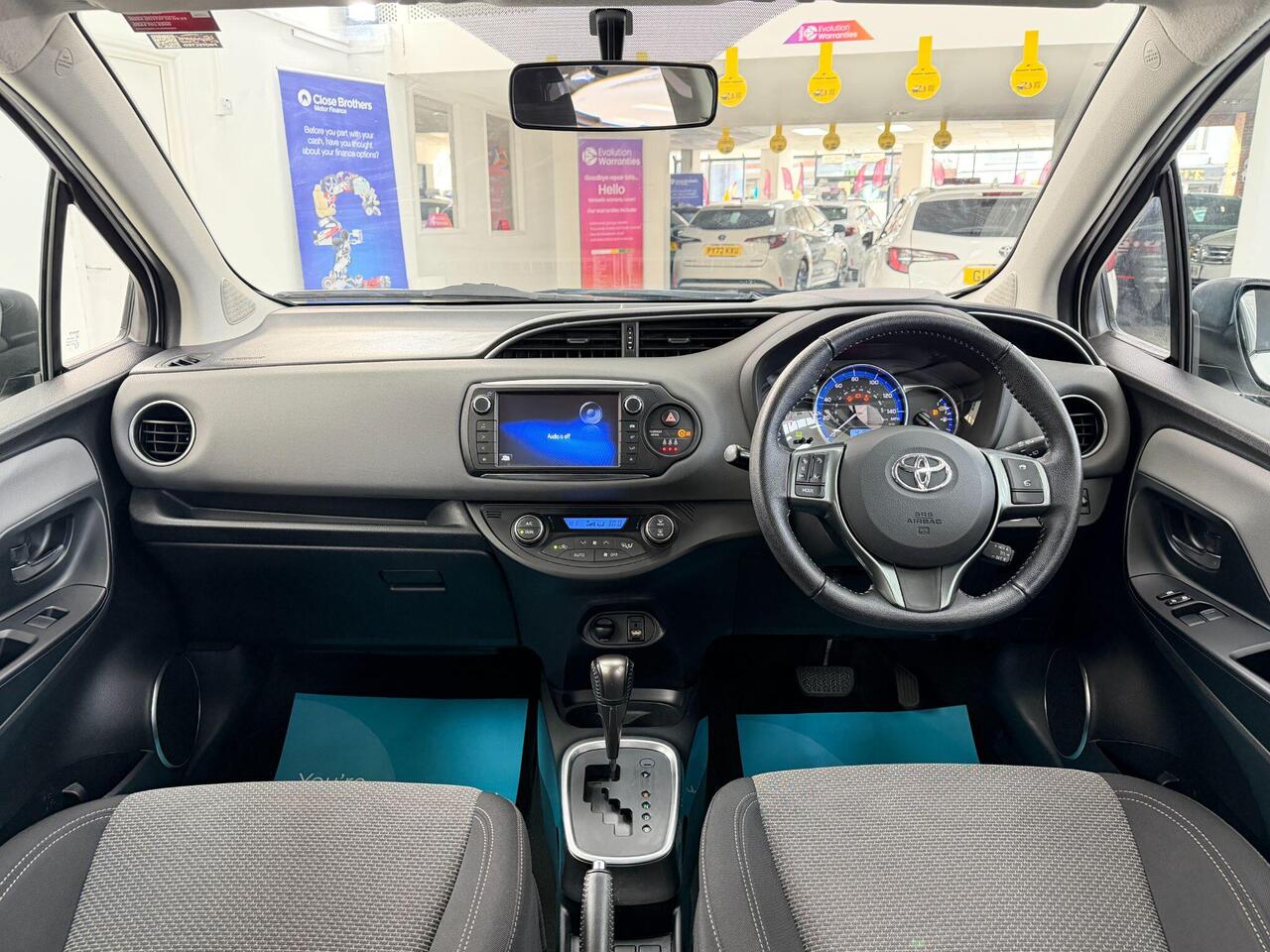 Used Toyota Yaris 2016 for sale - 77884281: Photo 2