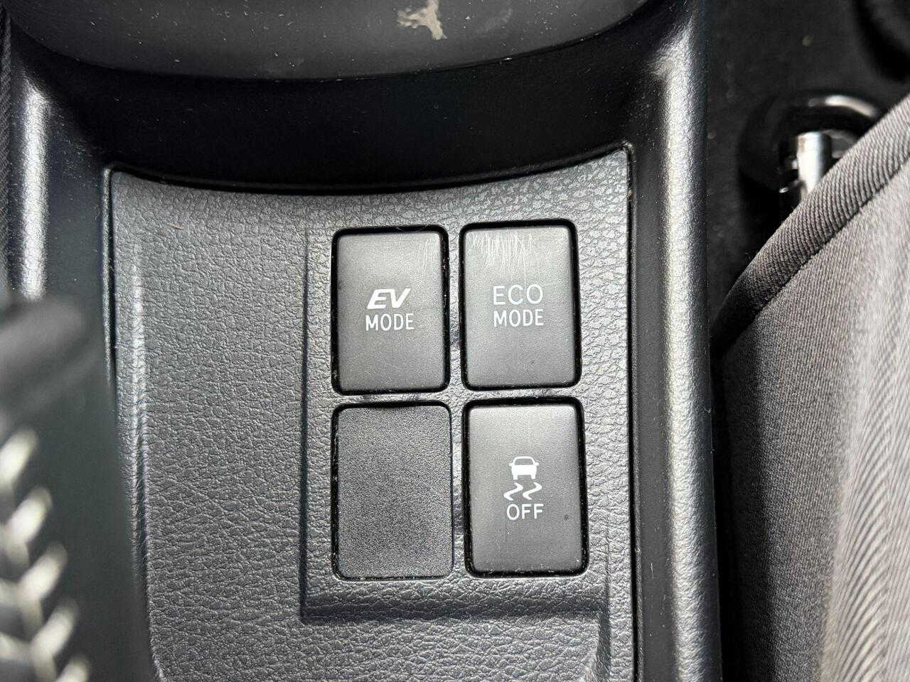 Used Toyota Yaris 2016 for sale - 77884281: Photo 28