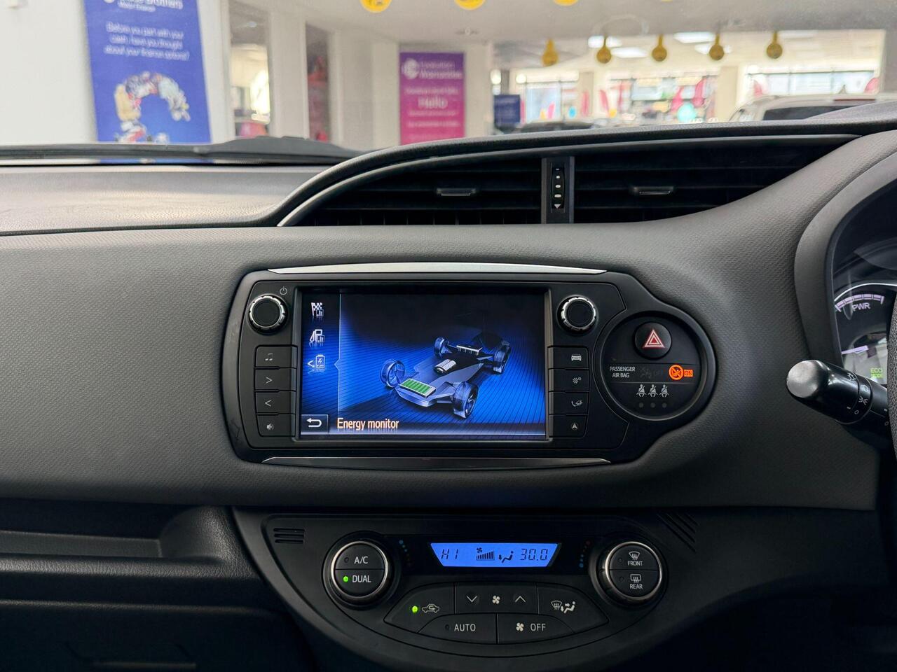 Used Toyota Yaris 2016 for sale - 77884281: Photo 39