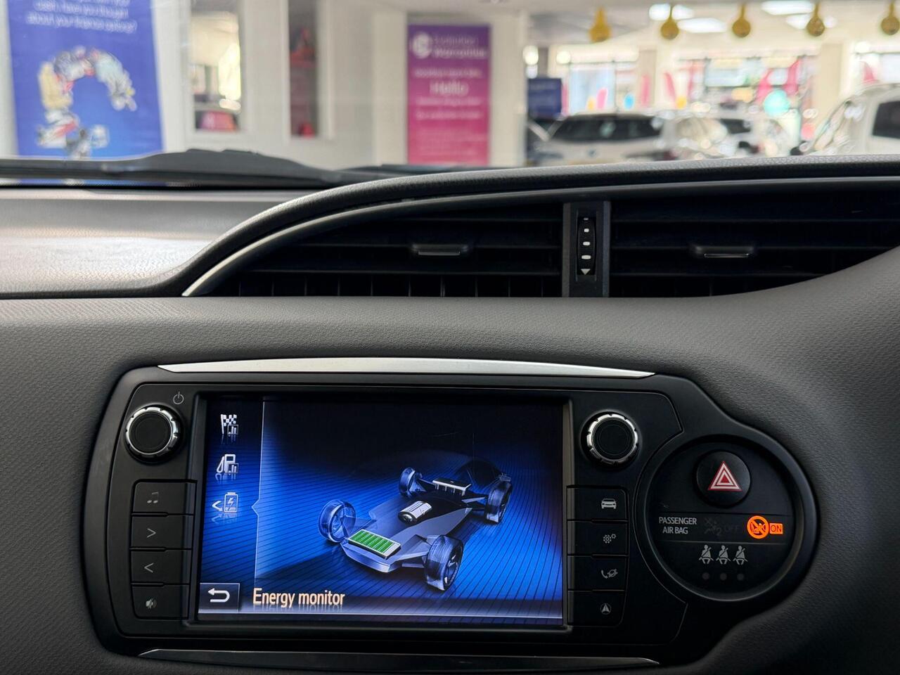 Used Toyota Yaris 2016 for sale - 77884281: Photo 40