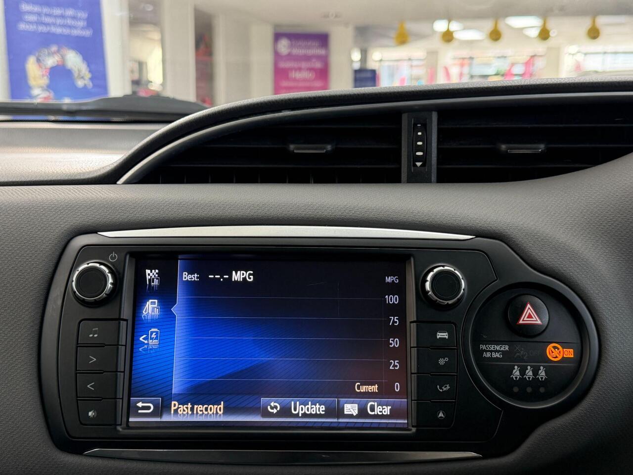 Used Toyota Yaris 2016 for sale - 77884281: Photo 46