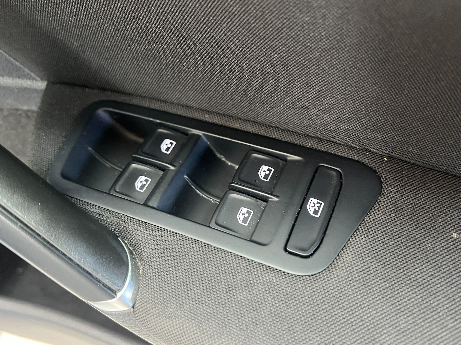 Used Volkswagen Golf 2017 for sale - 77564648: Photo 27