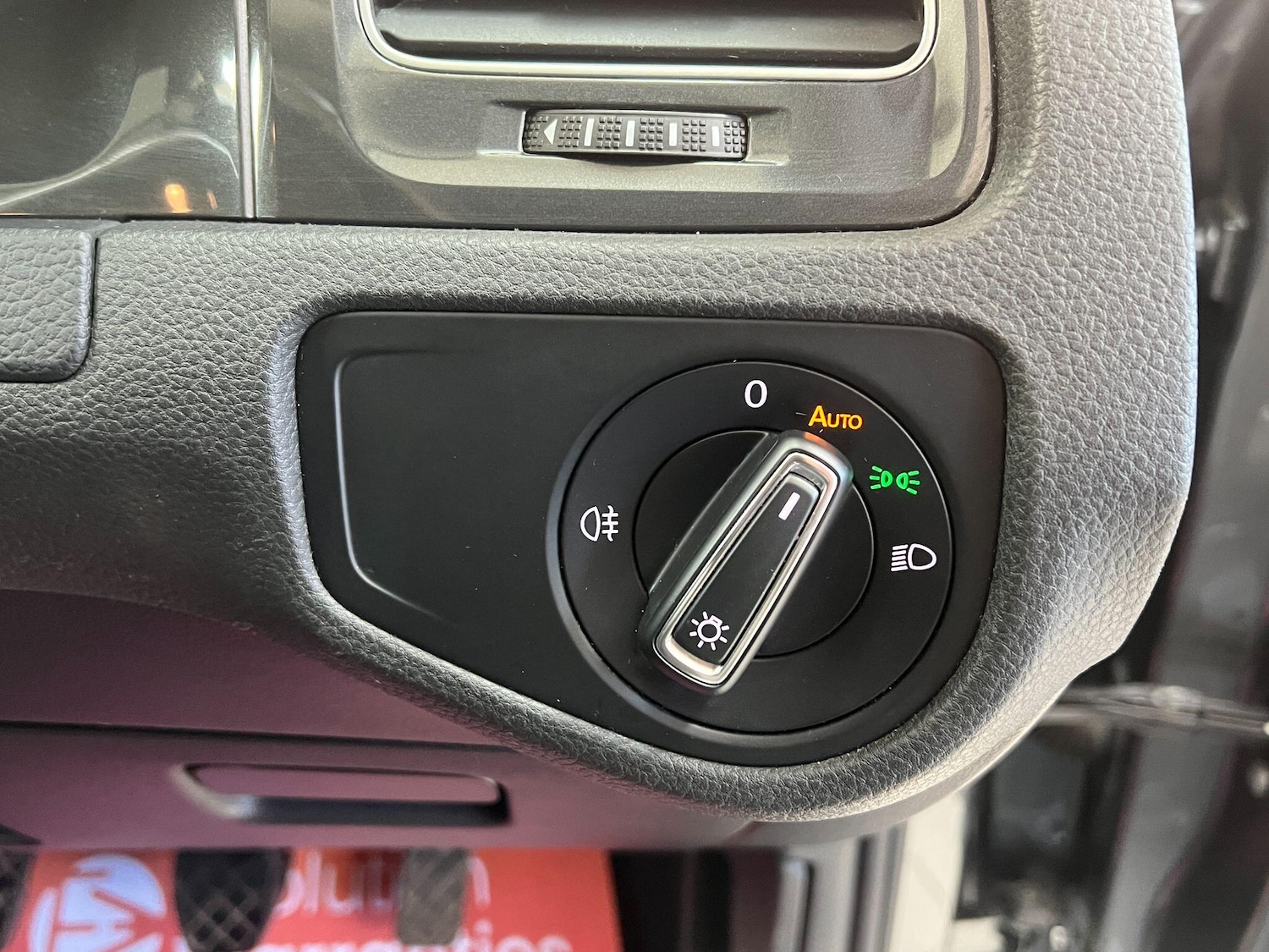 Used Volkswagen Golf 2017 for sale - 77564648: Photo 28