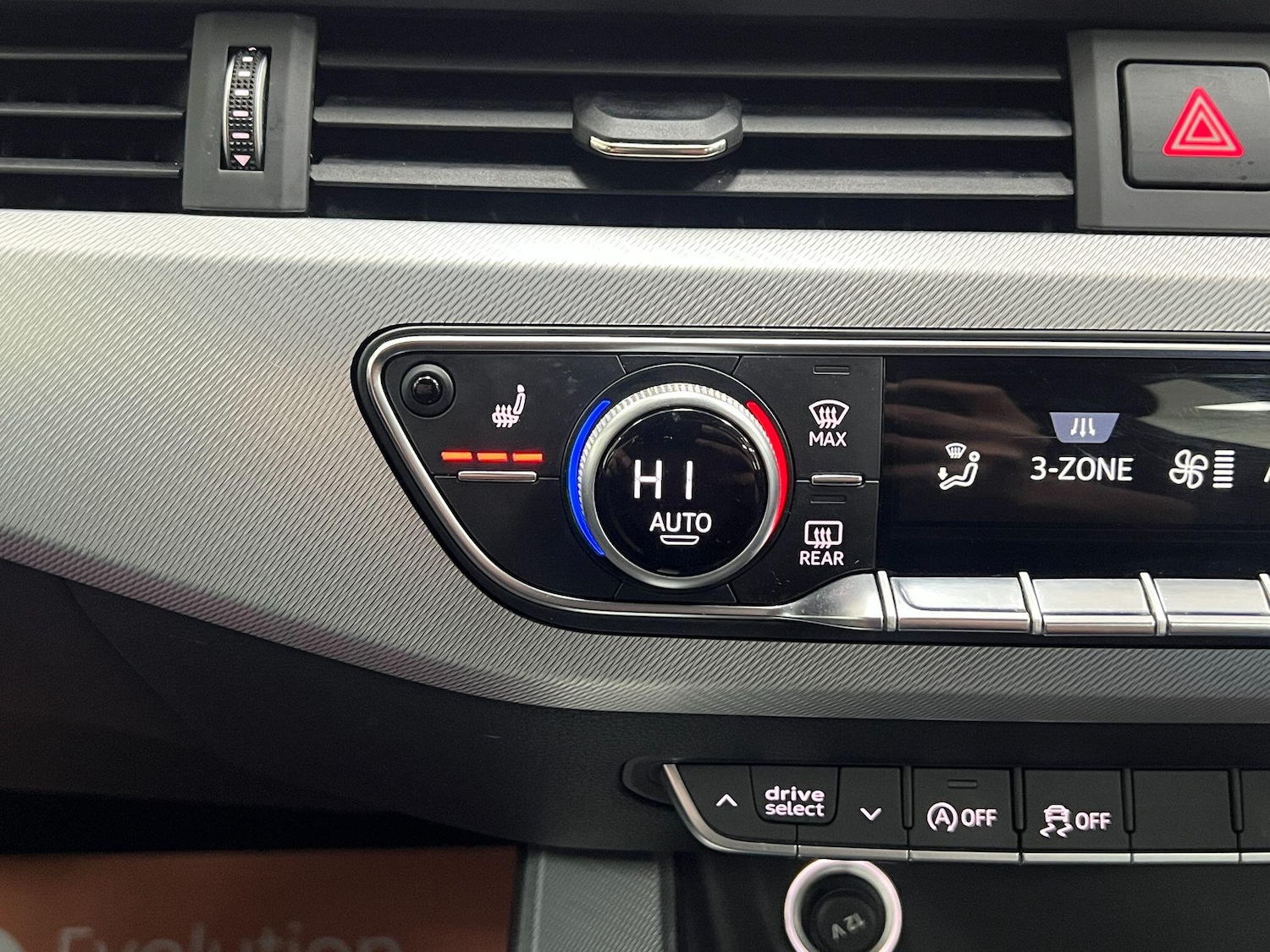 Used Audi A4 2017 for sale - 76898346: Photo 25