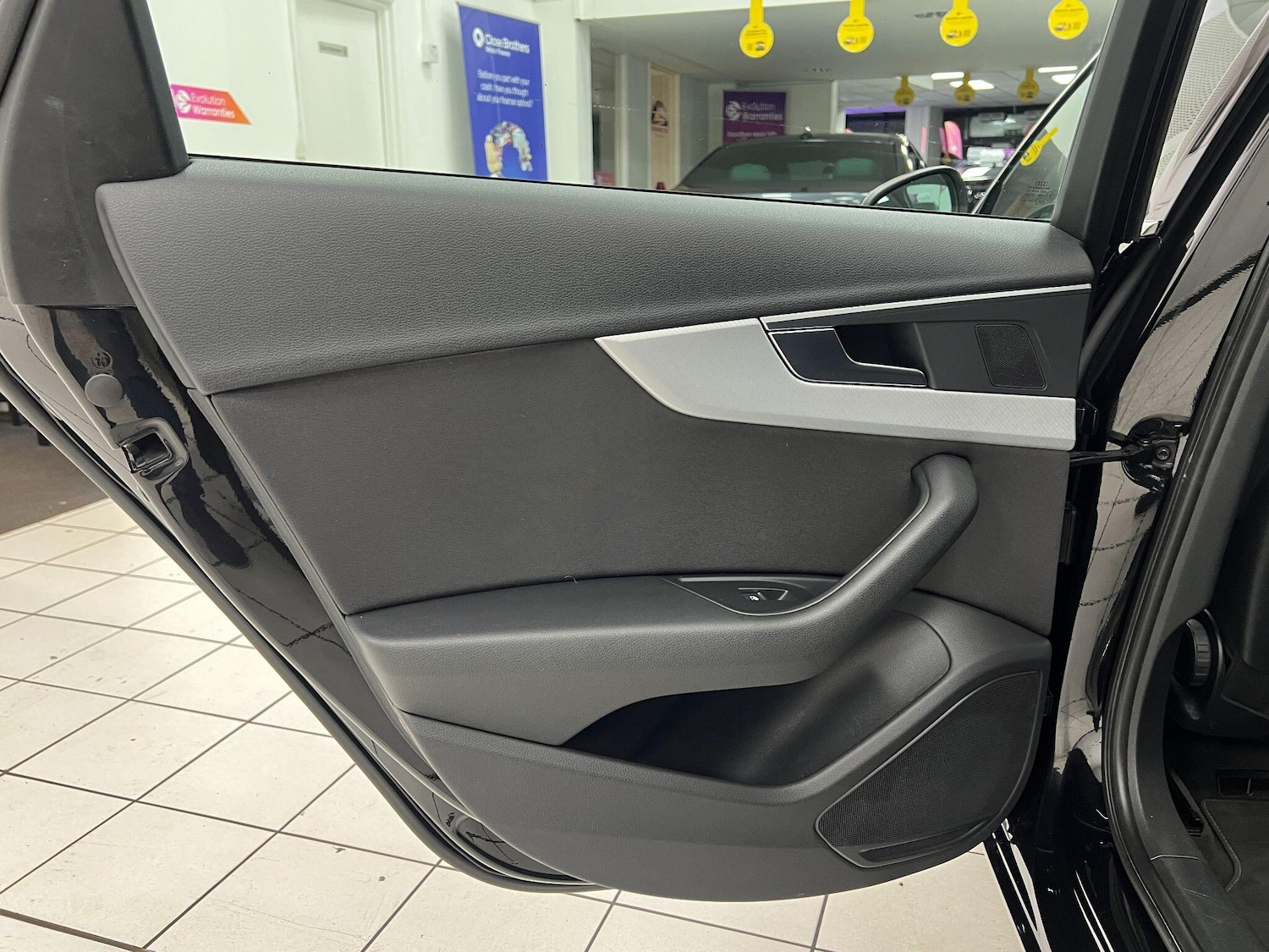 Used Audi A4 2017 for sale - 76898346: Photo 30