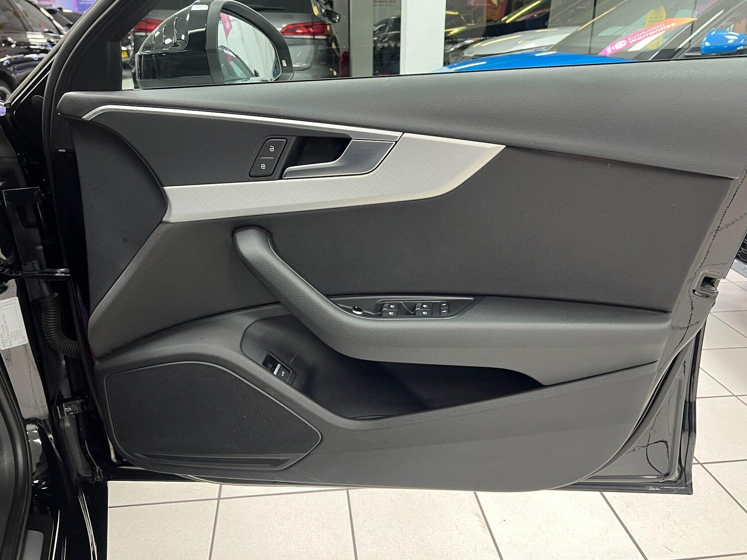 Used Audi A4 2017 for sale - 76898346: Photo 33