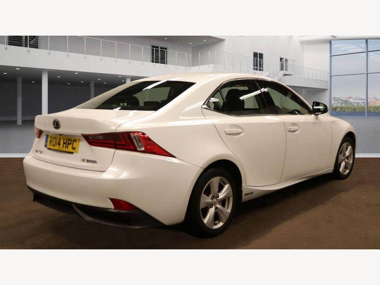 Used Lexus IS 2014 for sale - 77743858: Photo 10