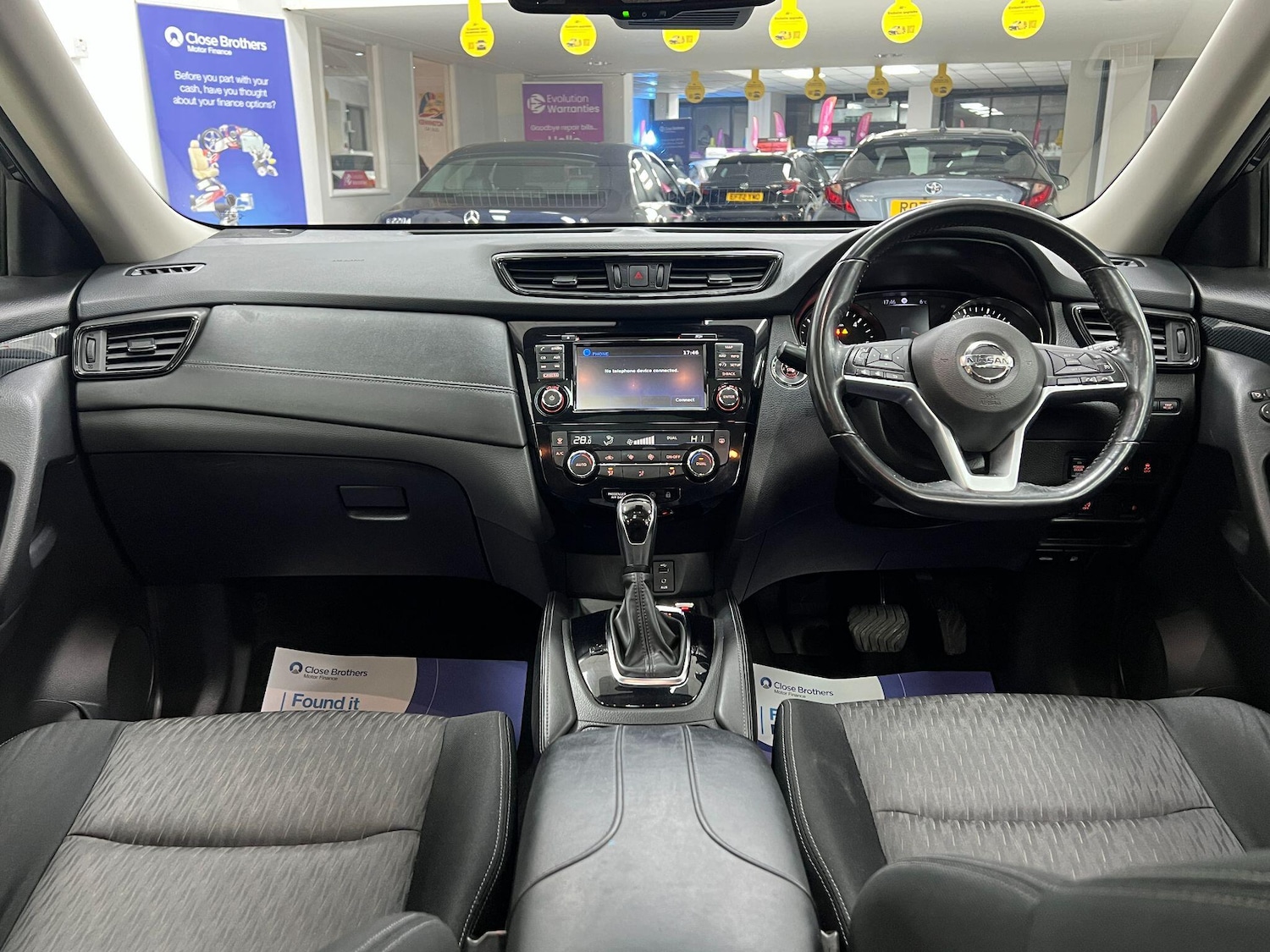 Used Nissan X-Trail 2018 for sale - 77559132: Photo 2