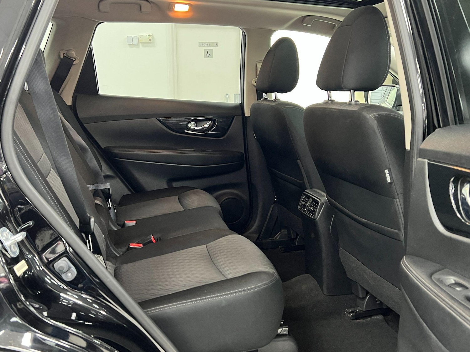 Used Nissan X-Trail 2018 for sale - 77559132: Photo 22