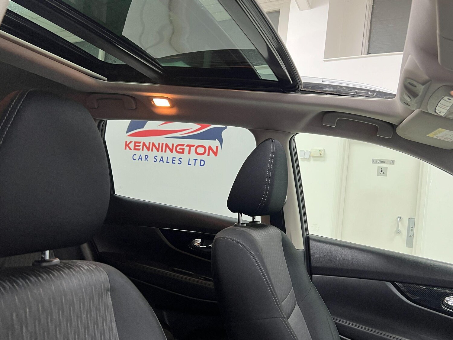 Used Nissan X-Trail 2018 for sale - 77559132: Photo 78