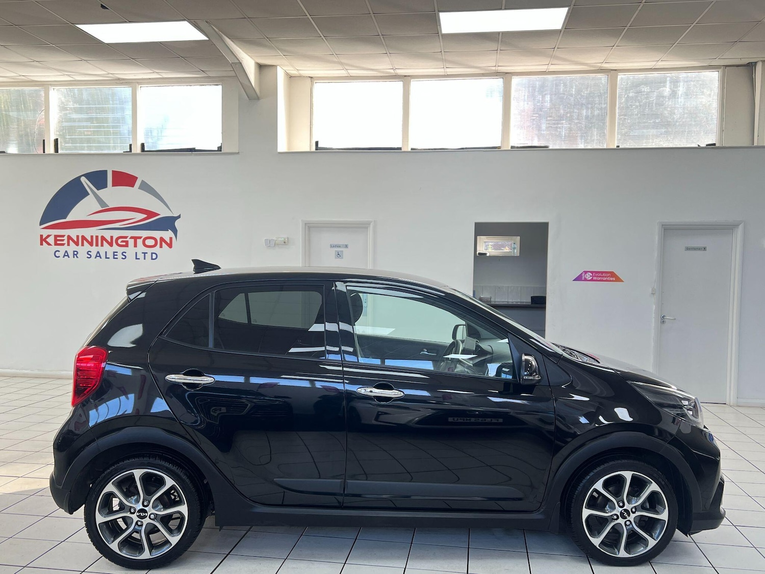 Used Kia Picanto 2023 for sale - 77057519: Photo 17