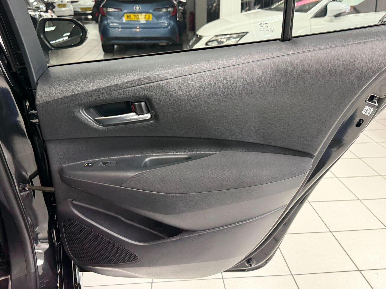 Used Toyota Corolla 2022 for sale - 77743929: Photo 39