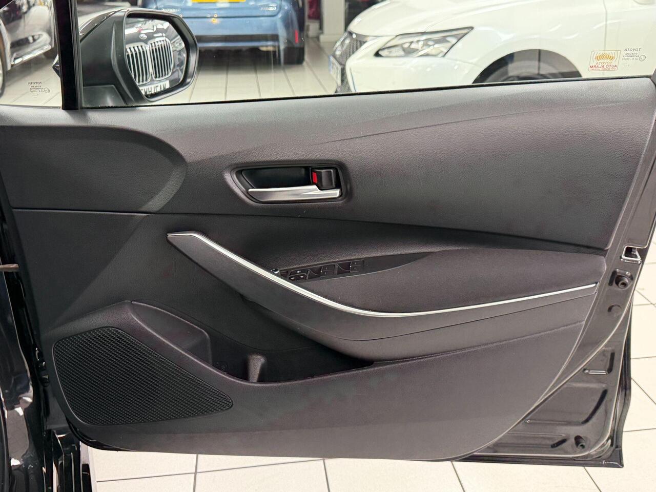 Used Toyota Corolla 2022 for sale - 77743929: Photo 40