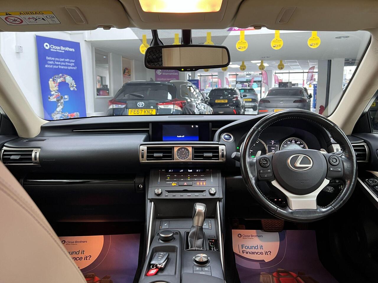 Used Lexus IS 2016 for sale - 77743883: Photo 2