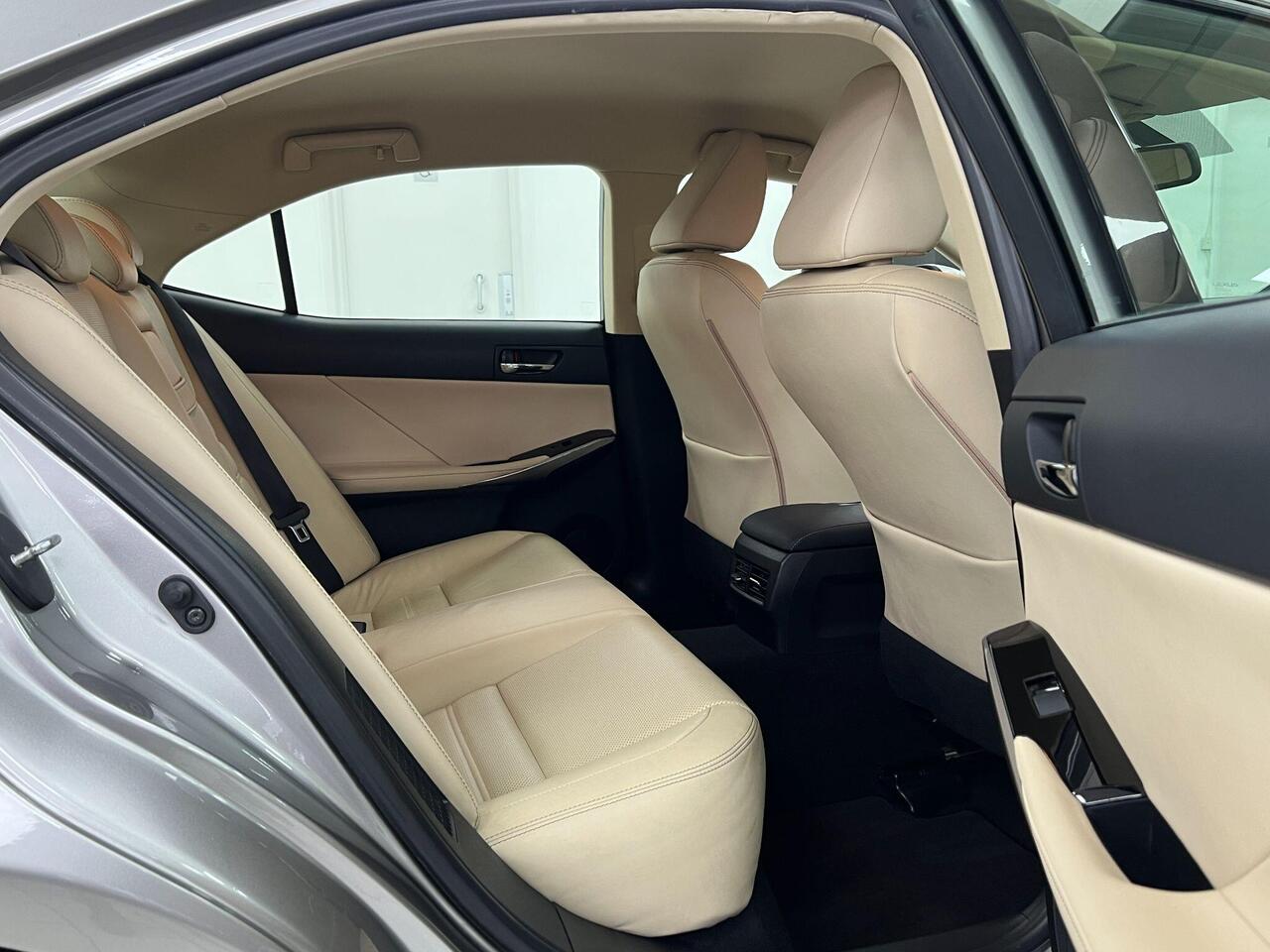 Used Lexus IS 2016 for sale - 77743883: Photo 22