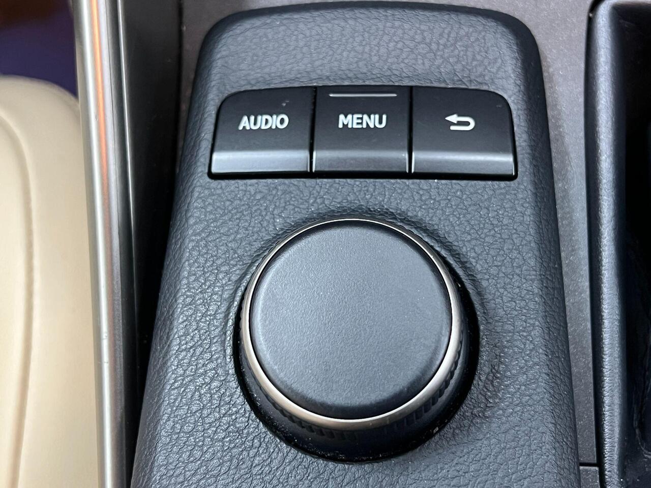 Used Lexus IS 2016 for sale - 77743883: Photo 35