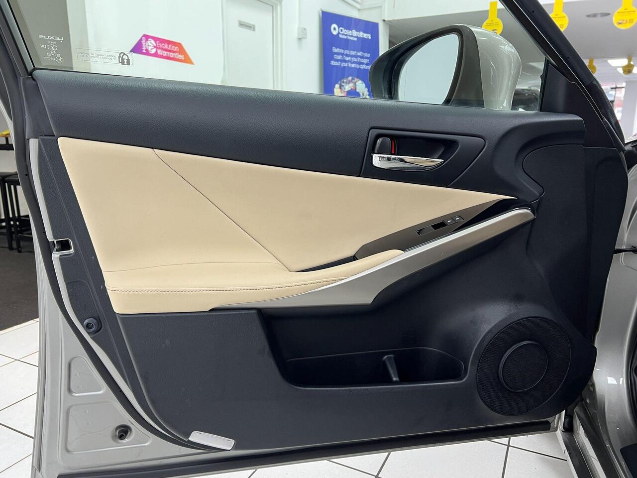 Used Lexus IS 2016 for sale - 77743883: Photo 40