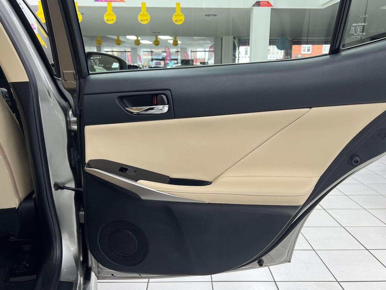 Used Lexus IS 2016 for sale - 77743883: Photo 43