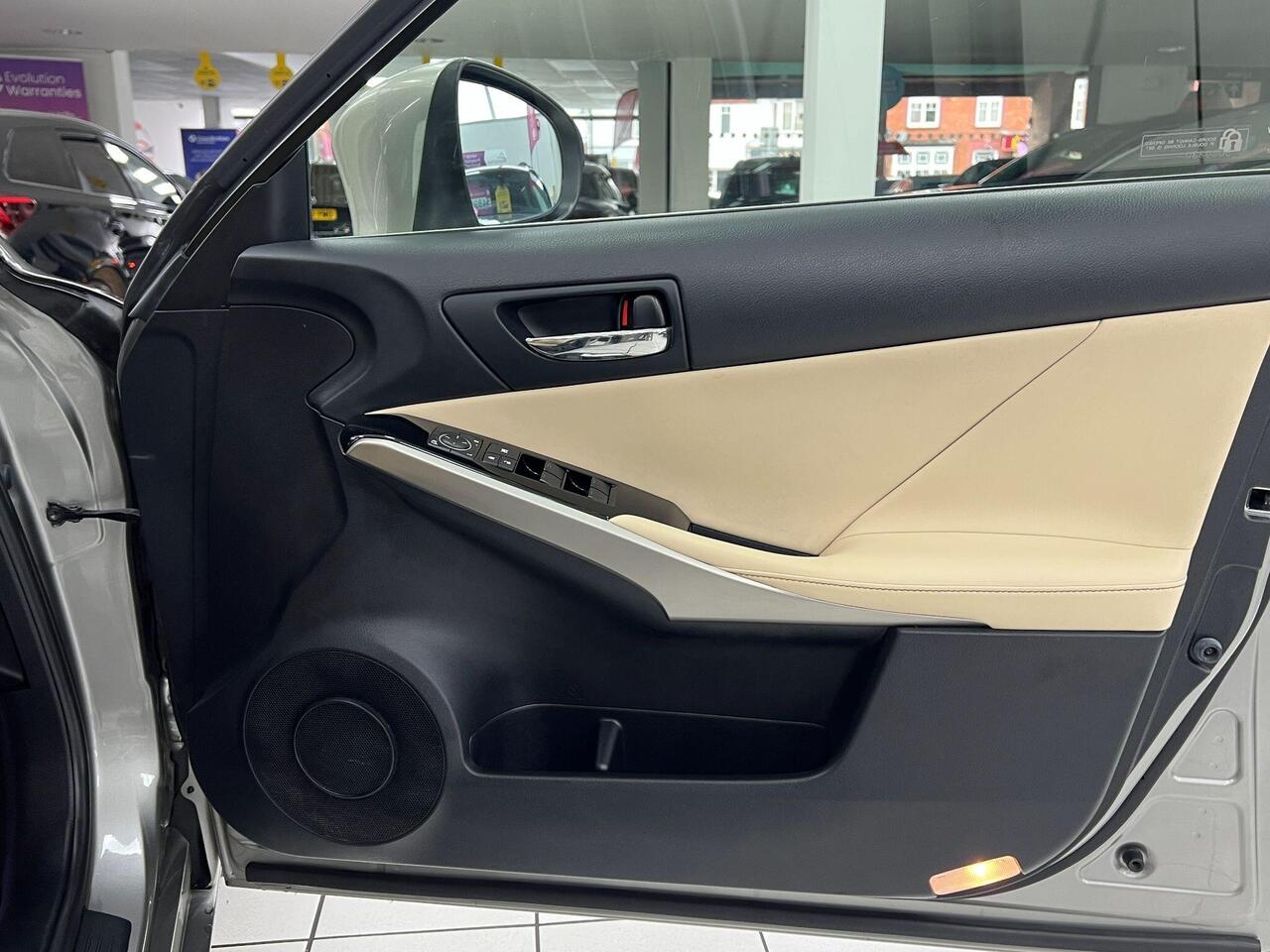 Used Lexus IS 2016 for sale - 77743883: Photo 44