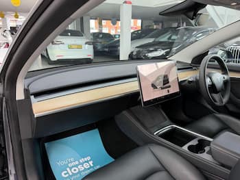 Used Tesla Model 3 2023 for sale - 79670920: Photo
