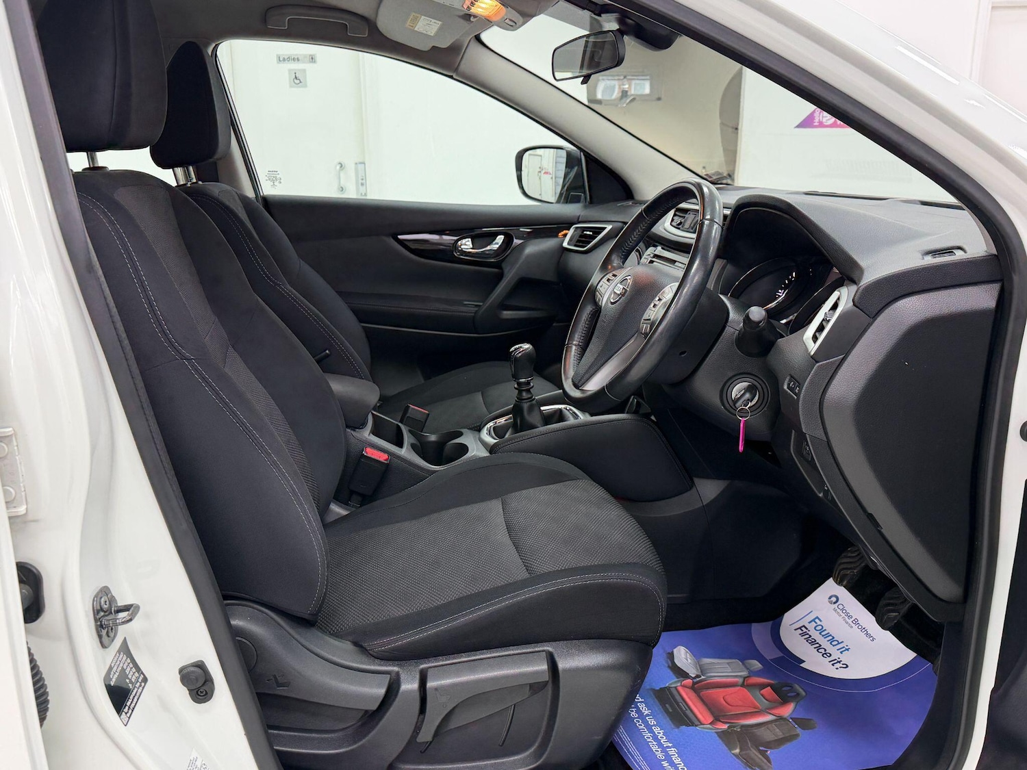 Used Nissan Qashqai 2016 for sale - 77612569: Photo 3