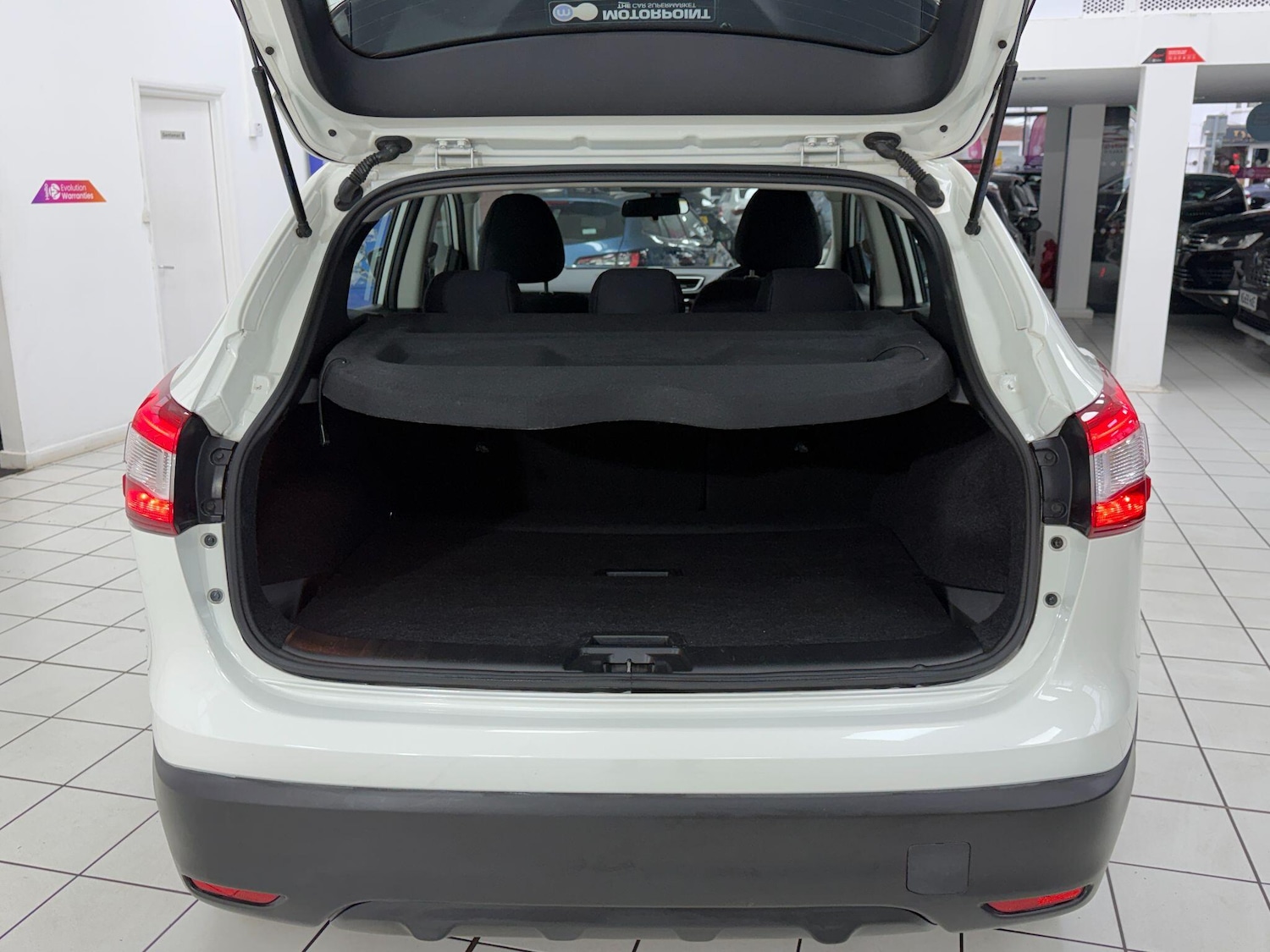 Used Nissan Qashqai 2016 for sale - 77612569: Photo 63