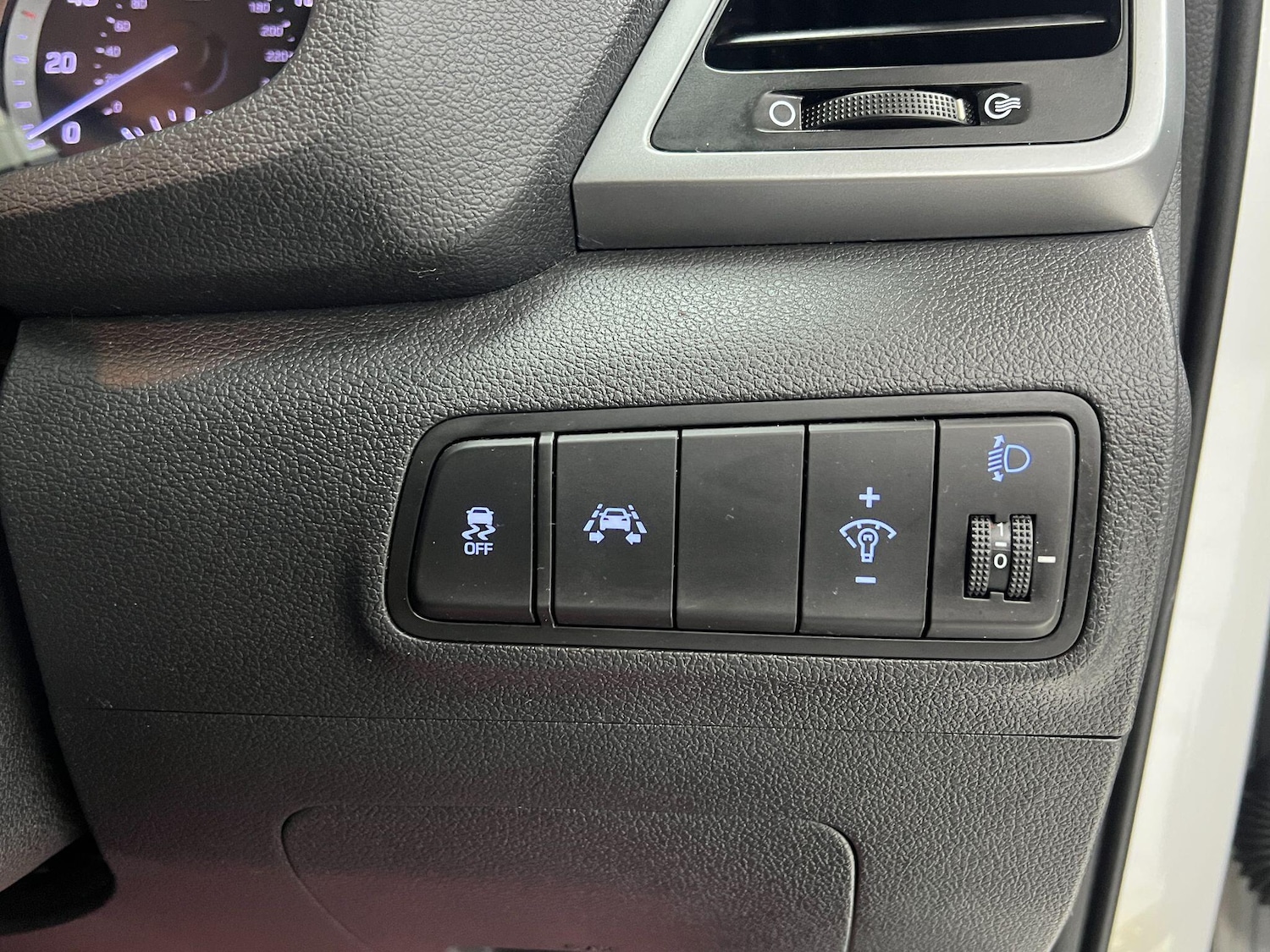 Used Hyundai TUCSON for sale - 77315141: Photo 24