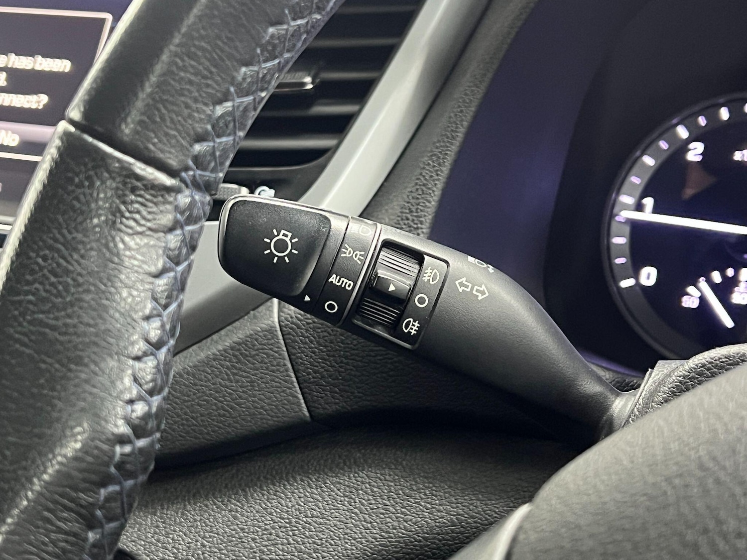 Used Hyundai TUCSON for sale - 77315141: Photo 28