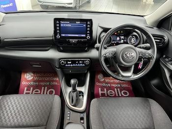 Used Toyota Yaris 2022 for sale - 76898557: Photo