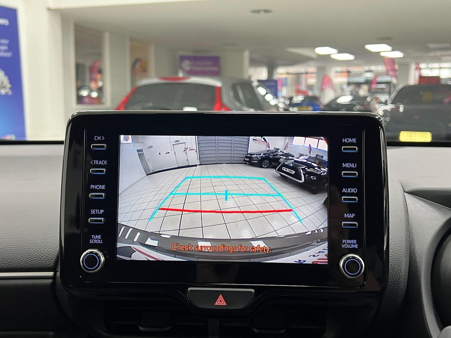 Used Toyota Yaris 2022 for sale - 76898557: Photo 3