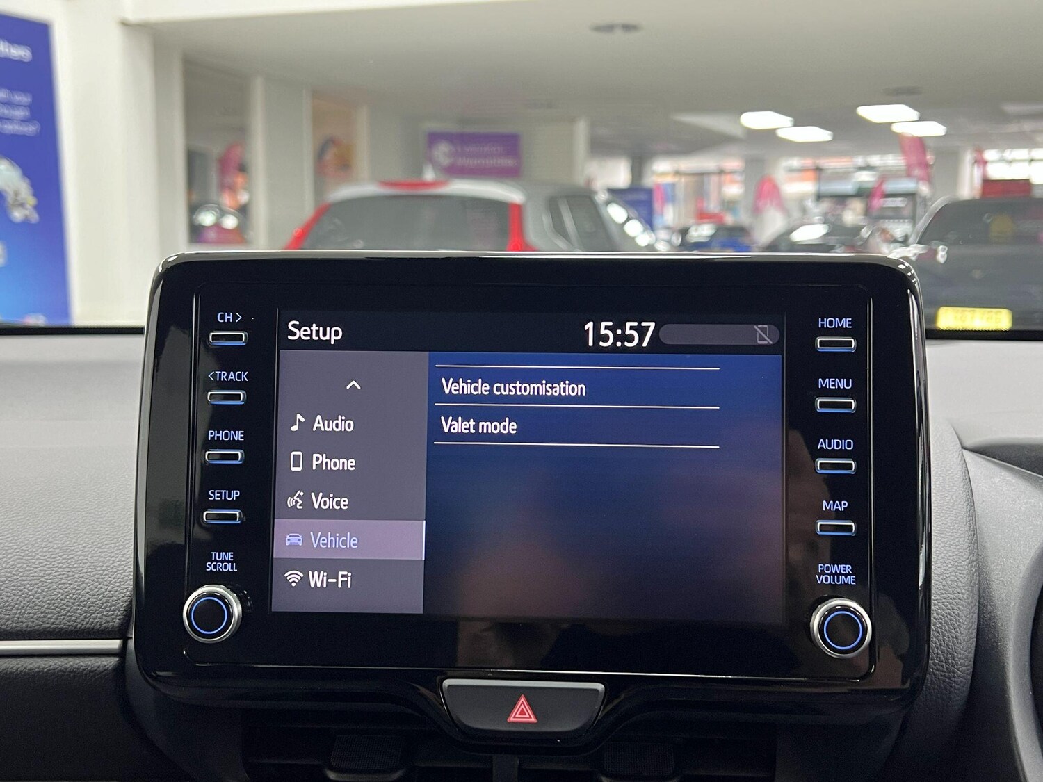 Used Toyota Yaris 2022 for sale - 76898557: Photo 52