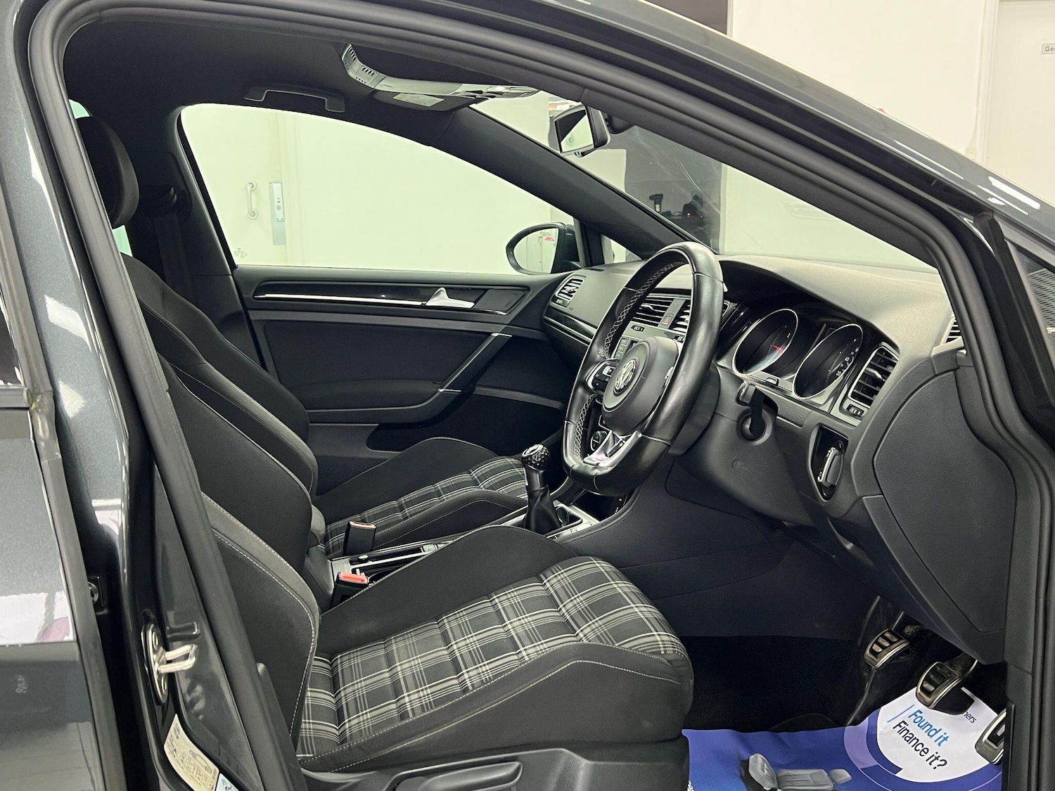 Used Volkswagen Golf for sale - 77484643: Photo 4