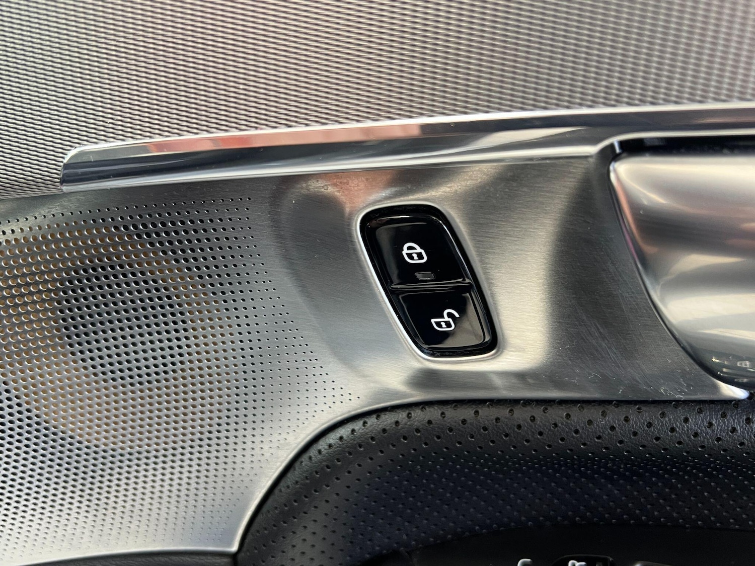 Used Volvo XC90 2017 for sale - 77060322: Photo 30