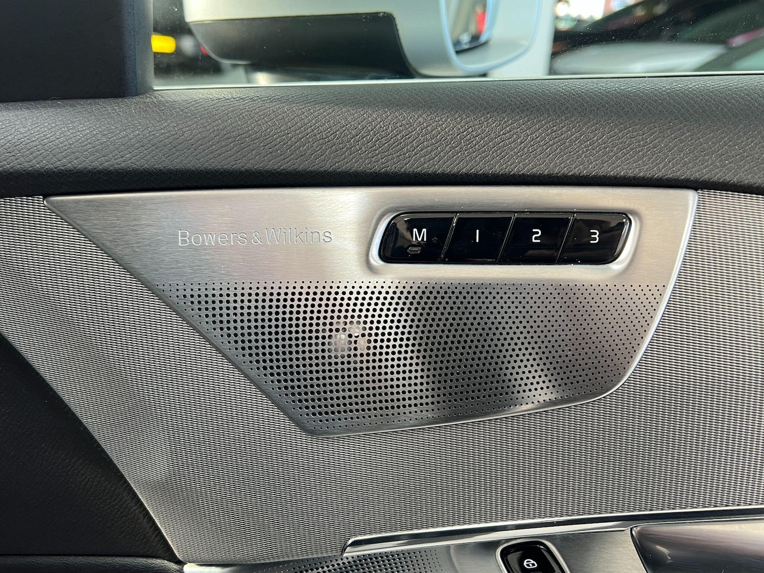 Used Volvo XC90 2017 for sale - 77060322: Photo 32