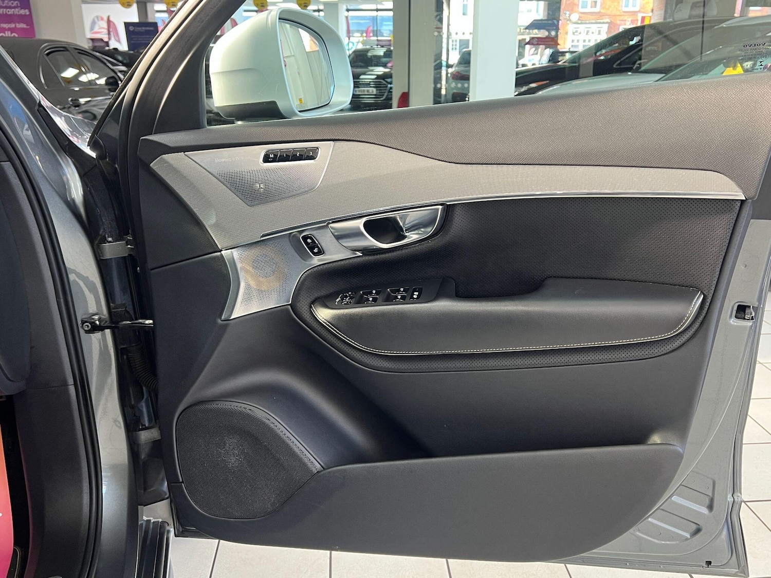 Used Volvo XC90 2017 for sale - 77060322: Photo 43