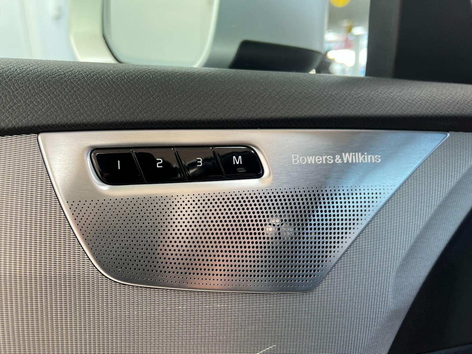 Used Volvo XC90 2017 for sale - 77060322: Photo 96