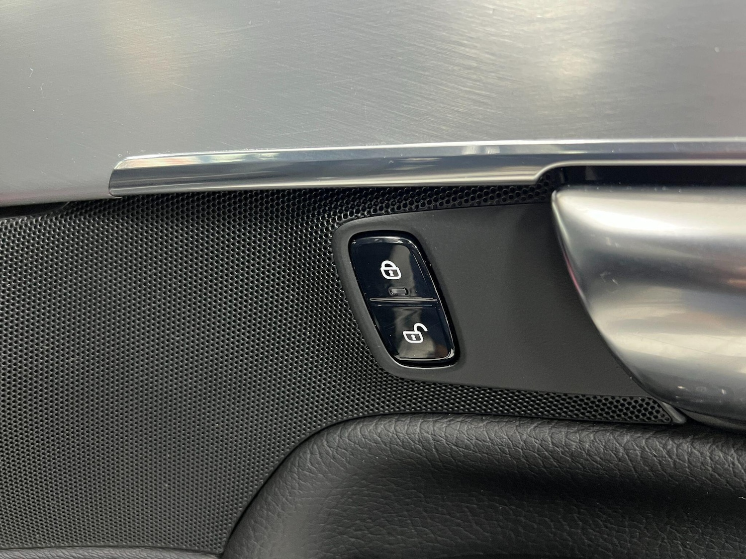 Used Volvo XC90 2016 for sale - 76976861: Photo 30