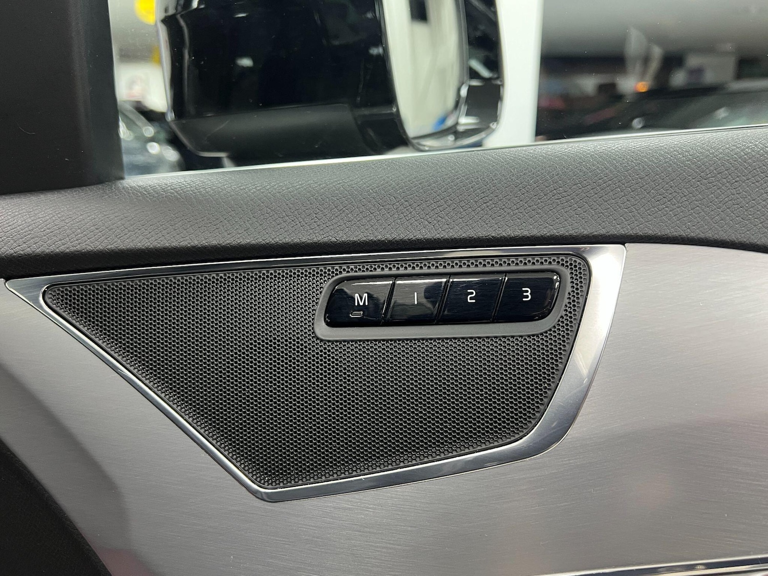 Used Volvo XC90 2016 for sale - 76976861: Photo 32