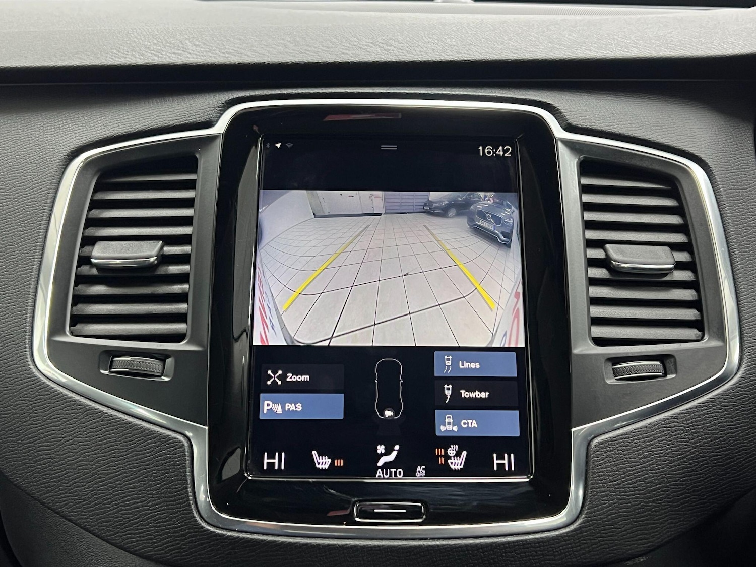 Used Volvo XC90 2016 for sale - 76976861: Photo 4