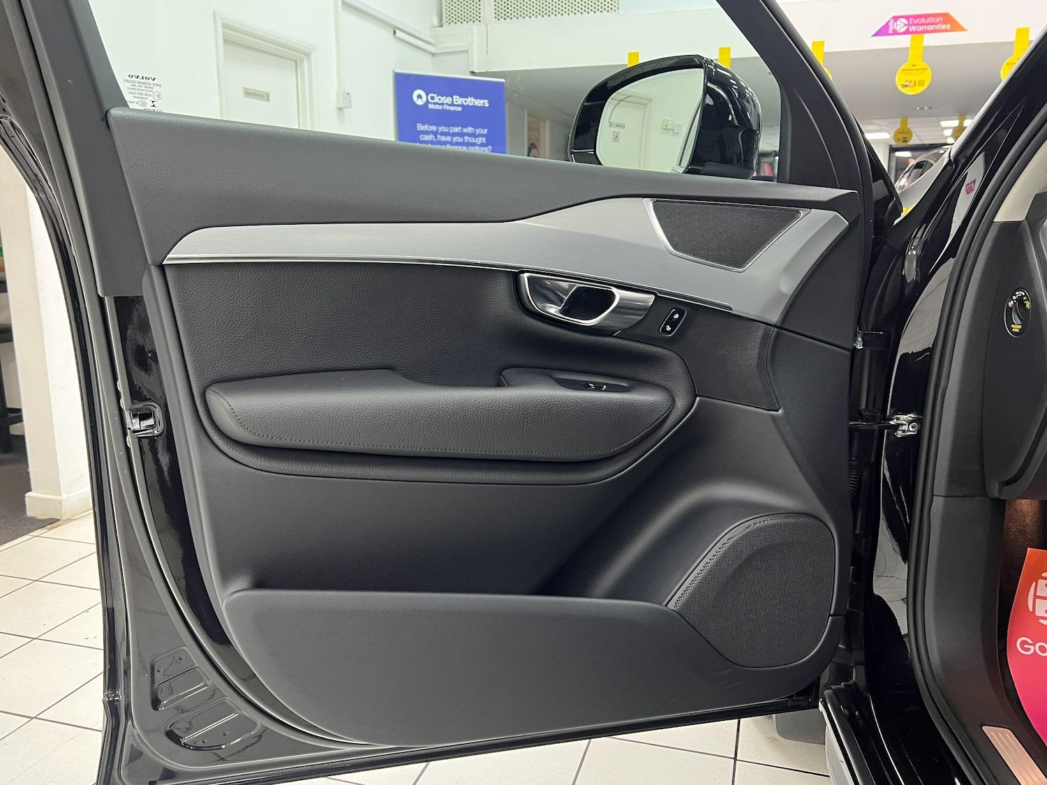 Used Volvo XC90 2016 for sale - 76976861: Photo 40