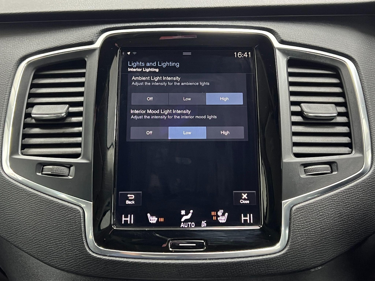 Used Volvo XC90 2016 for sale - 76976861: Photo 75